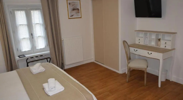 Трёхместный номер Standard Demeures & Châteaux - Hôtel de la porte Saint-Malo - DINAN