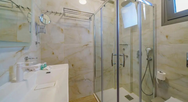 Полулюкс Miroes Suites