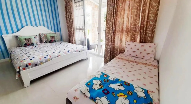 บ้านแฟมิลี่ ปาร์ตี้ พูลวิลล่า หัวหิน ใกล้เซเว่น 3ห้องนอน รองรับ 6-15 คน