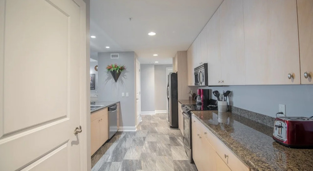 Sea Breeze 1011 Penthouse