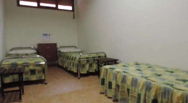 Номер Economy Albergue Santo Tomás de Canterbury - Hostel