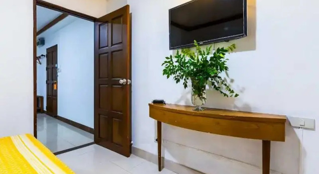 Номер Classic Collection O Howard Square Boutique Hotel