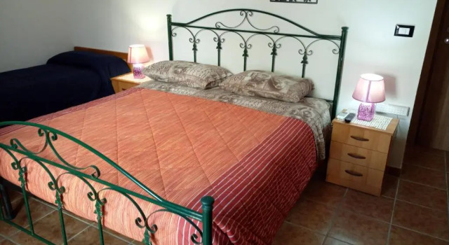 B&B Express, Rezerwuj Bed and Breakfast Tanie hotele w Leverano