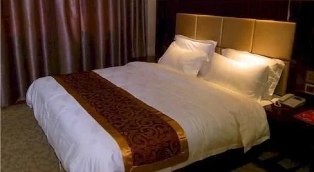 Xing Lun Hotel