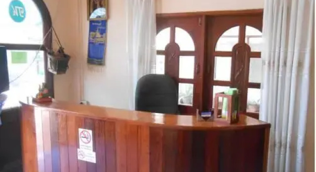 Thavikhoun Hotel, Забронировать Отель Вьентьян Лаос, рядом с Wat Mixai