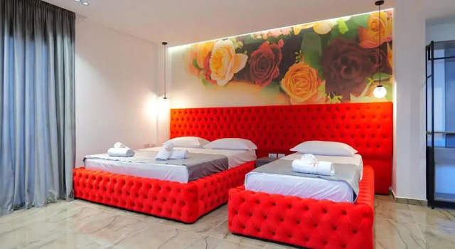 Standaard Driepersoonskamer met balkon Hotel Eagle