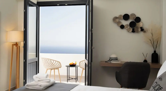 Трёхместный номер Superior с балконом Cuore Santo Suites