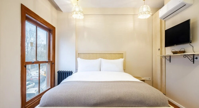 Pleasant Flat in the Heart of Balat