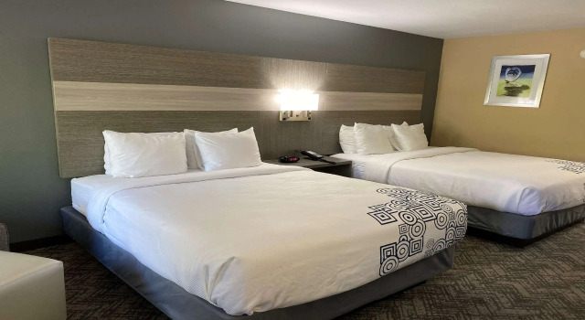 Четырёхместный люкс с 2 комнатами Best Western Apalach Inn