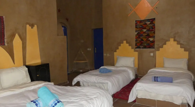 Auberge Les Roches, Rezervovat Hostel Hotely v Meknes-Tafilalet s parkováním, Parkování