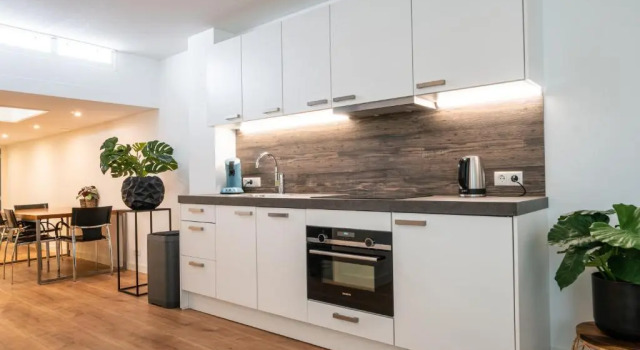 Апартаменты Familie Hotel & Apartments Alkmaar