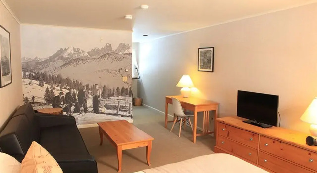 Mountain Road Resort, Varaa Lomakeskus Hotellit New England uima-altaalla, Uima-allas