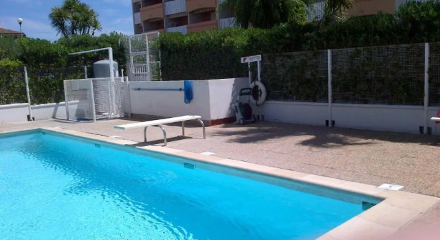 Appartement 4 personnes 5mn plage Piscine wifi parking