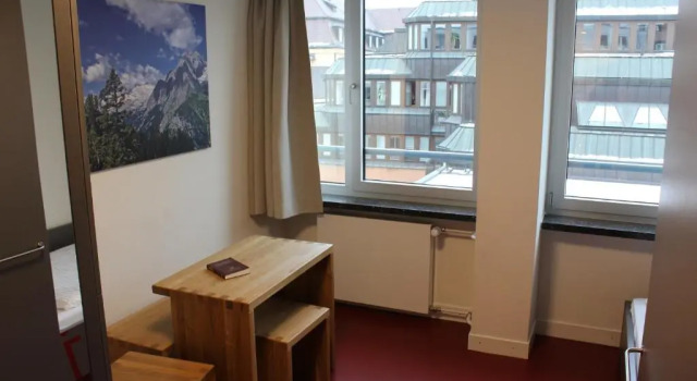 Кровать в общем номере (мужской номер) CVJM Jugendhotel München