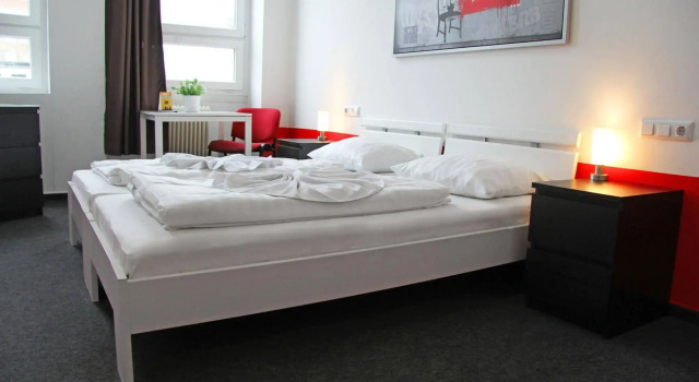 Check In Hostel Berlin, Prenota Ostello Ostelli a Berlino, vicino a GSW Headquarters, Ostello