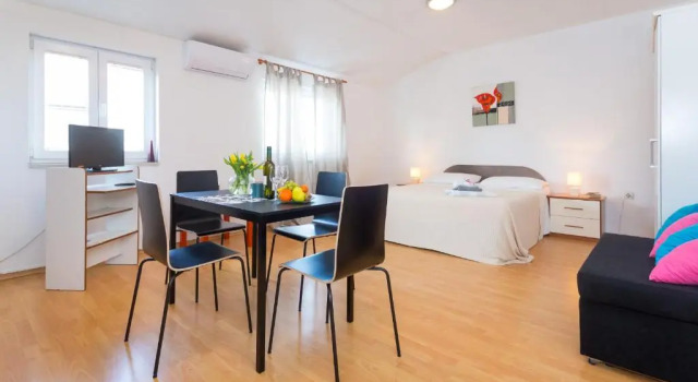 Студия Apartments Luce