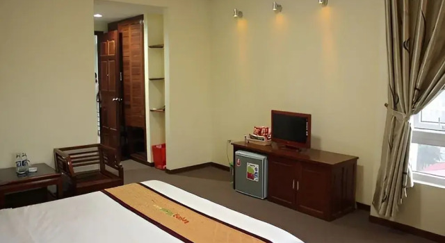 Bac Kinh Hotel Vinh - by BAY LUXURY, Rezerwuj Hotel Hotele w Nghe An ze śniadaniem, Śniadanie