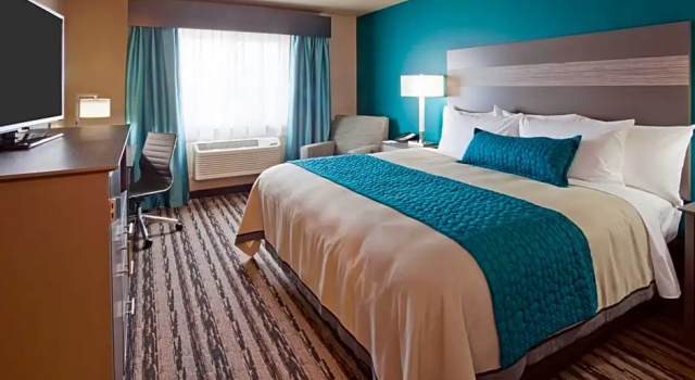 Номер Deluxe GrandStay Hotel & Suites Valley City