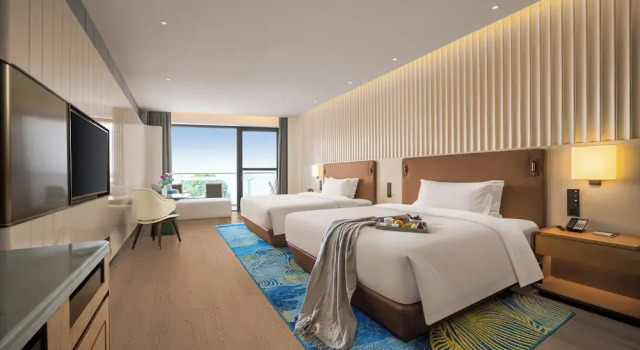 Шестиместный номер Deluxe с балконом и с видом на озеро Minho Intenational Resort