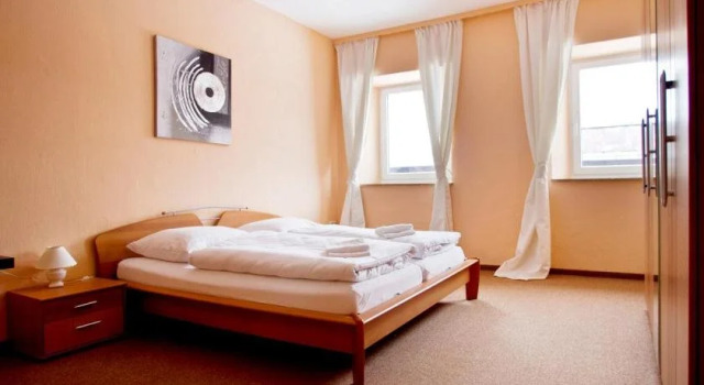 Garni Hotel zur Post, Varaa Hotelli Hotellit Baijeri pysäköinnillä, Pysäköinti