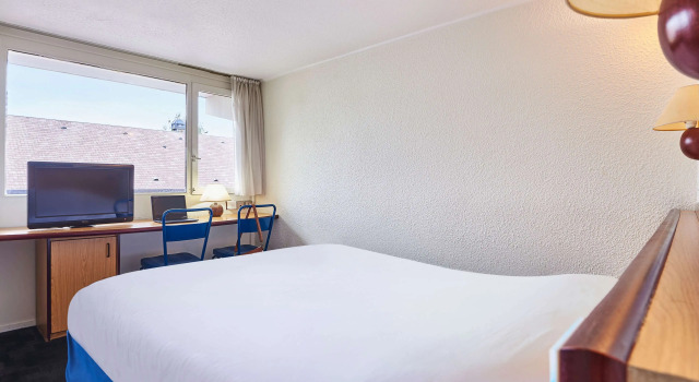 Двухместный номер Standard Campanile NATURE - Le Bourget Gonesse
