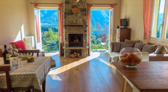 Cottage degli Ulivi, Prenota Casa vacanze Hotel a Como con parcheggio, Parcheggio