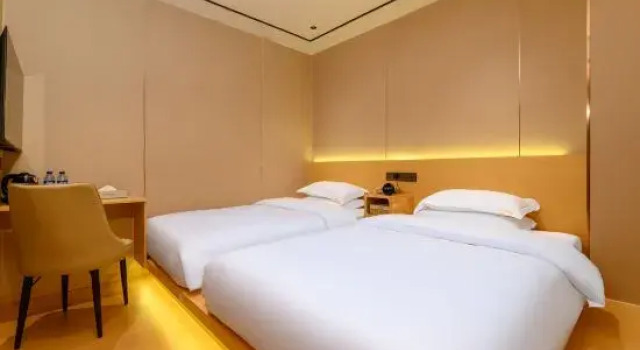 Zhuhai Baicheng Litian Hotel (Lovers South Road Seaside Swimming Pool), Boek Hotel Hotels in Guangdong met parkeren, Parkeren
