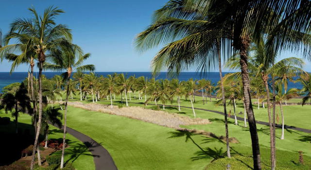 Четырёхместный номер Standard с частичным видом на океан Hilton Grand Vacations Club Ocean Tower Waikoloa Village