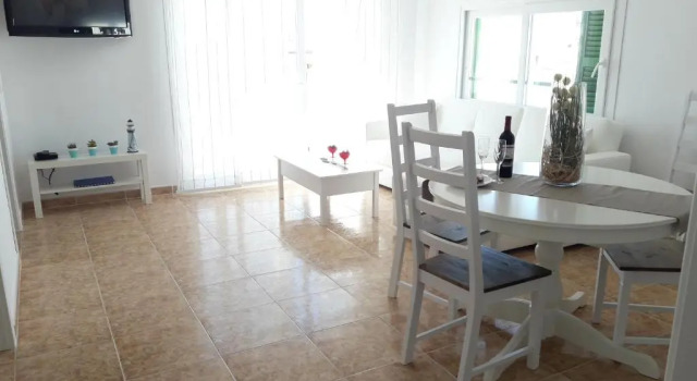 Wonderful, 100 meters from the beach., Rezerwuj Hotel Hotele w Majorka z parkingiem, Parking