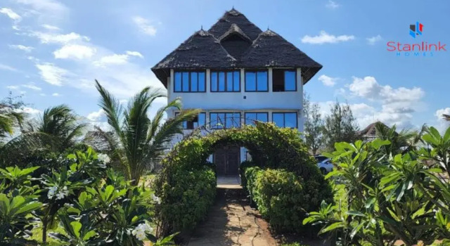 A Beach Front 4 Bedroom Home