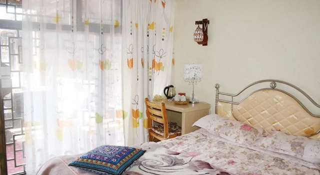 Xiangshuyuan Hostel, Prenota Ostello Hotel a Lijiang con parcheggio, Parcheggio