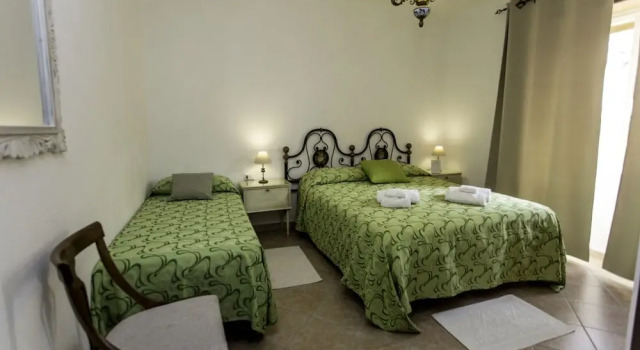B&B Borgo San Pietro, Забронировать Отель «постель и завтрак» Отели в центре Арцакена, в центре