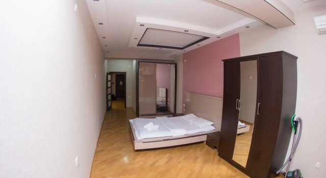 Апартаменты Comfort Bakuvi Tourist Apartment B086