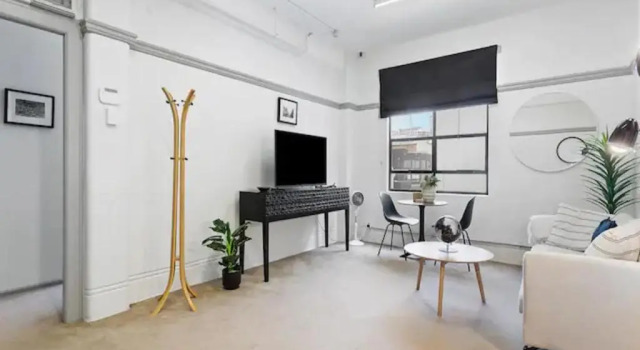 Апартаменты Lovely 1-Bedroom Unit in CBD by Zodiak Stays