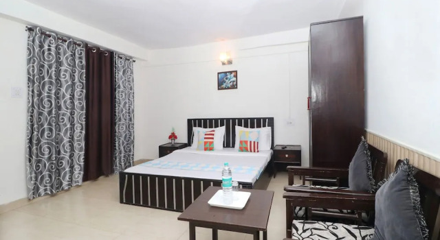 OYO Home 18565 Restful Stay