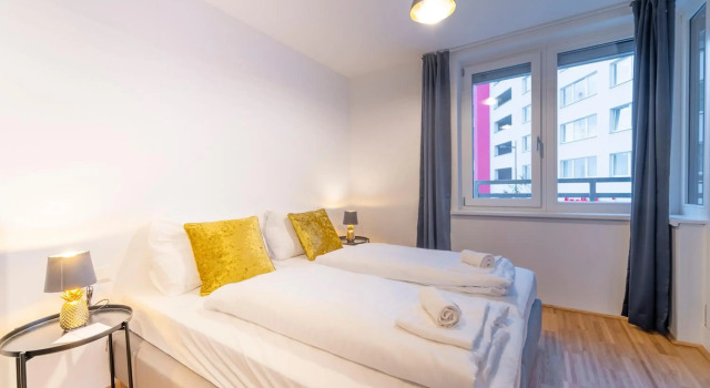 RHC Central Station Premium Apartments | contactless check-in, Rezerwuj Apartament Hotele w Wiedeń z parkingiem, Parking