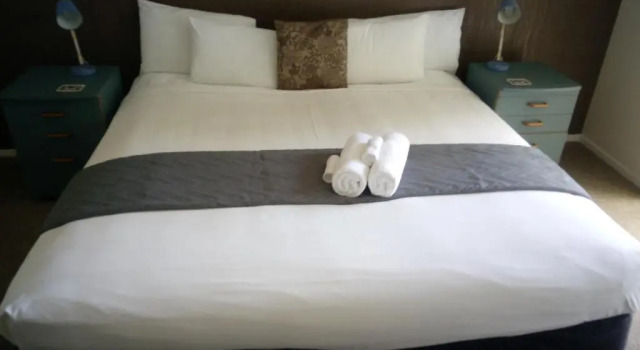 Студия Executive Woodlands Motel