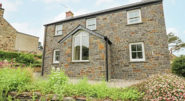Beachway, Prenota Casa vacanze Dinas Cross 