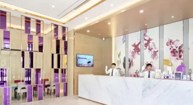 Lavande Hotel (Marachu Century Avenue), Book Hotel Hoteller i Bachu med parkering, Parkering