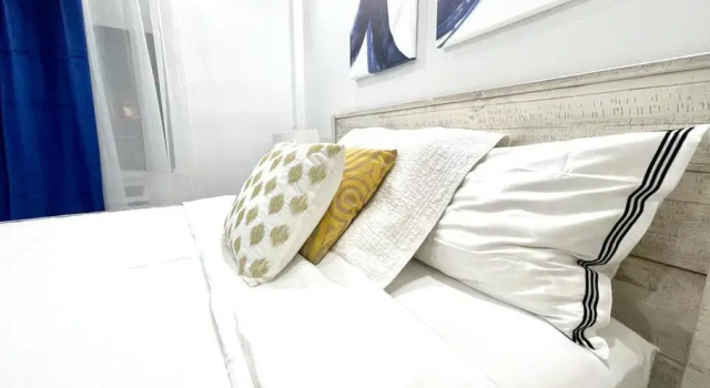 62-2b Renovated 1BR in Prime Upper East Side