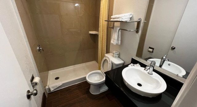 Номер Standard New American Inn & Suites