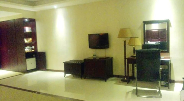 Lijing Hotel, Rezerwuj Hotel Hotele w Shenzhen z parkingiem, Parking