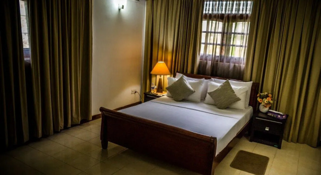 Hotel Blue Bird, Забронировать Отель Отели Западной провинции 3 звезды, 3*