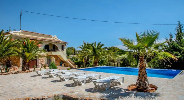 Вилла Diana - pretty holiday property with garden and private pool in Benissa