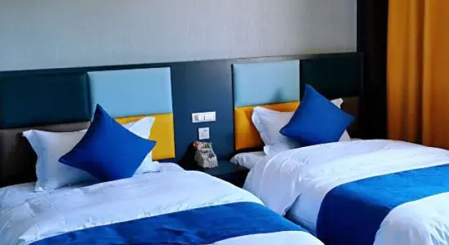 Anning Hezhong Express Hotel, Rezerwuj Hotel Hotele w Kunming z parkingiem, Parking