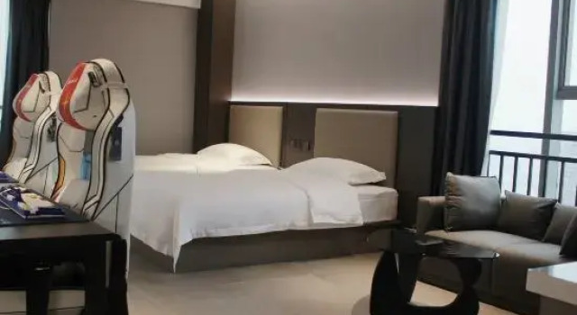 Weisi Blue E-sports Hotel, Book Hotel Zhumadian Henan