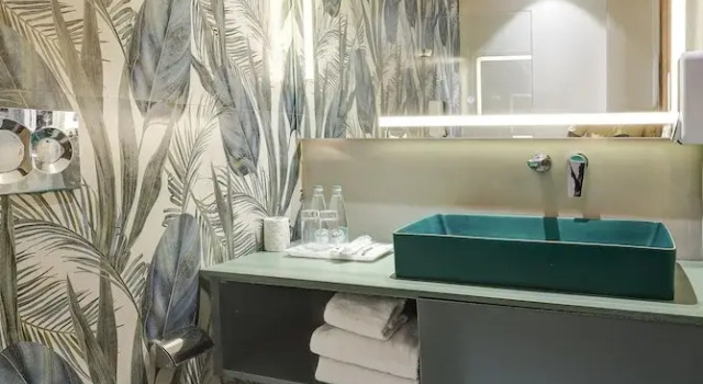 Номер Premier Hotel Tyche Inn- Luxury in Central Delhi, Near Connaught Place & New Delhi Station