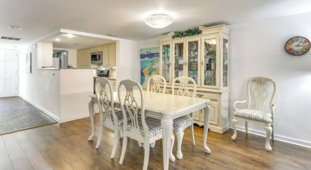 Вилла Golf Course Views & Beach Access: Shipyard Villa