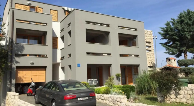 Apartments Smiljanic, Забронировать Апартаменты/квартира Отели Трибунь с парковкой, рядом с Пристань для яхт Трибуни, Парковка