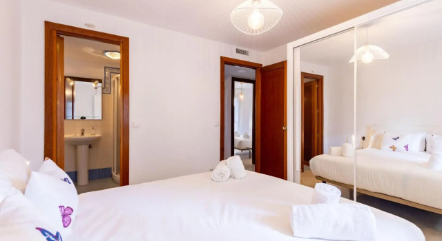 El Salvador City Center Suite by Valcambre
